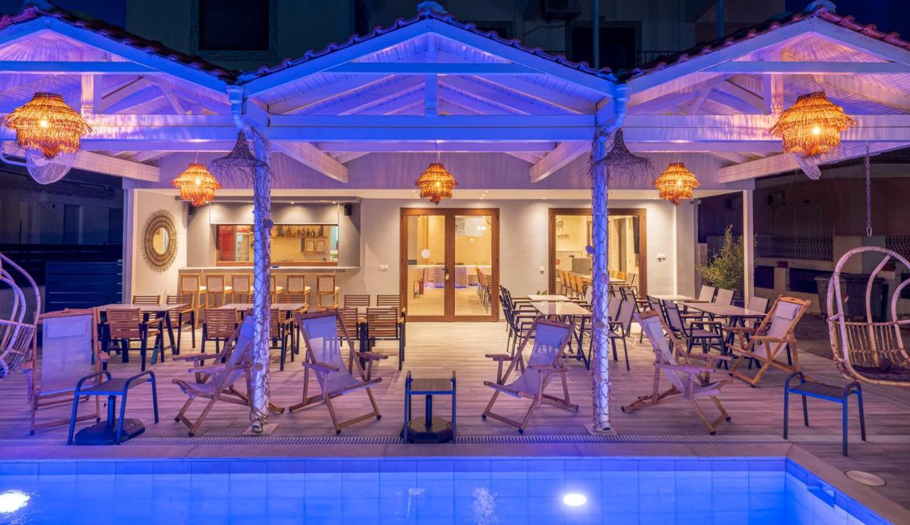 Adonis Hotel Pefkochori Exterior photo