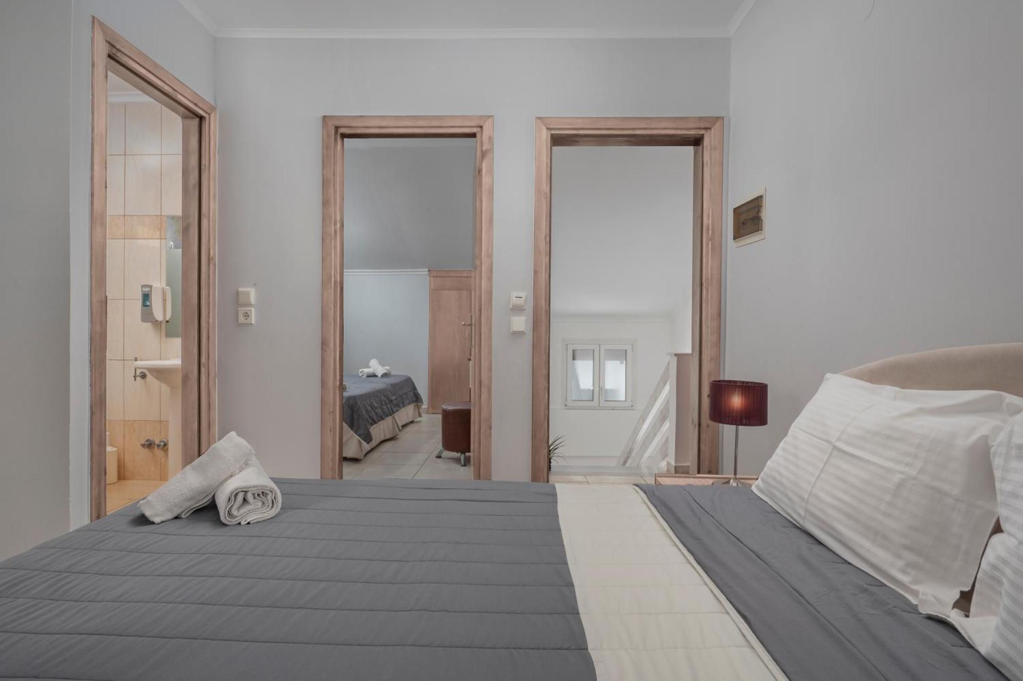 Adonis Hotel Pefkochori Room photo